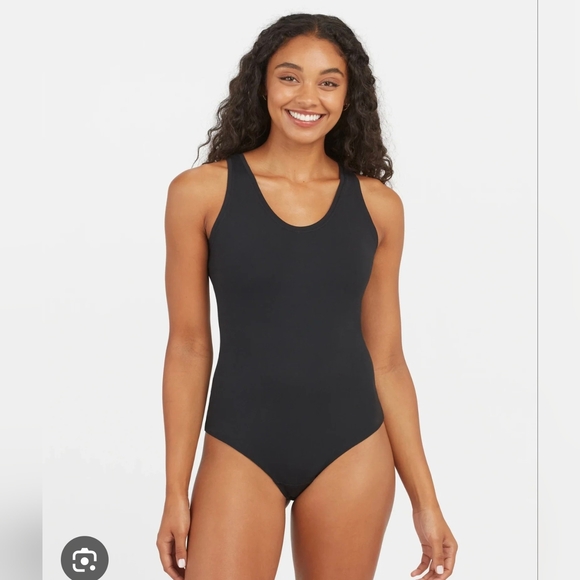 (2)Spanx Suit Yourself Scoop Neck Tank Bodysuit (1-White & 1-Black) - Picture 5 of 14